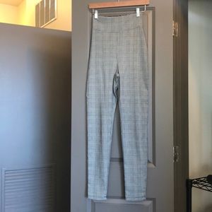 Stretchy skinny dress pants